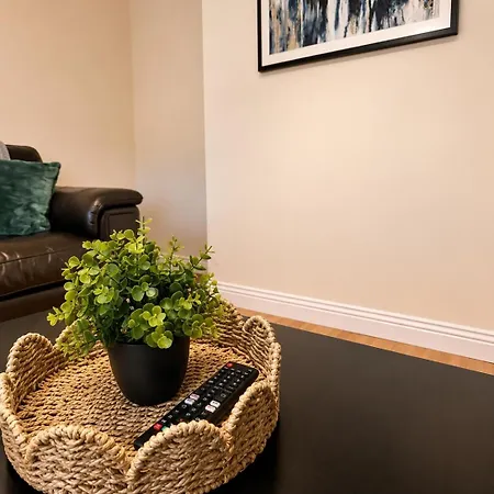 Long Welcome Free Parking Wifi Smart Tv Transport Links * Bradford (West Yorkshire)